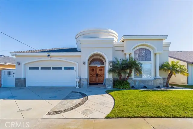 17762 Prescott Lane, Huntington Beach, CA 92647 - Image #1