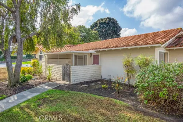 2347 Via Mariposa #B, Laguna Woods, CA 92637