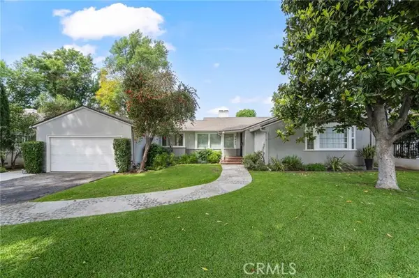 5857 Nagle, Sherman Oaks, CA 91401