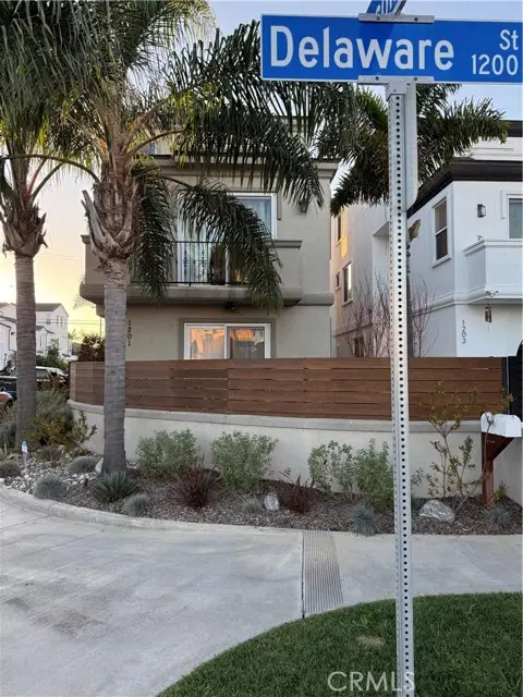 1201 Delaware Street, Huntington Beach, CA 92648 - #2