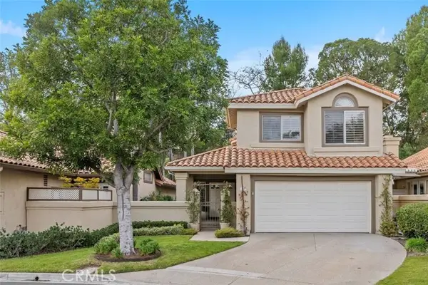 3 Via Candelaria, Laguna Hills, CA 92679