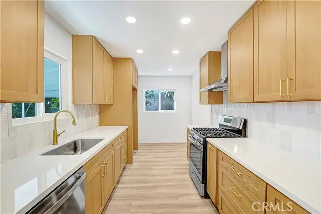 12157 Memphis, San Fernando Valley, CA 91342 - Image #2