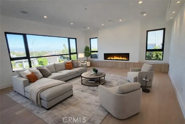 5280 Sanchez, Los Angeles, CA 90008 - #3