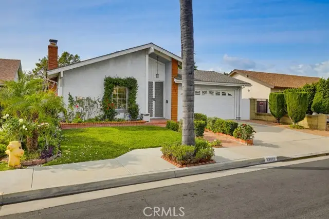 10661 Chestnut St, Cypress, CA 90630 - #2