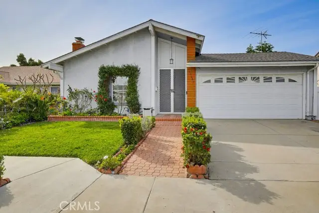10661 Chestnut St, Cypress, CA 90630 - #3