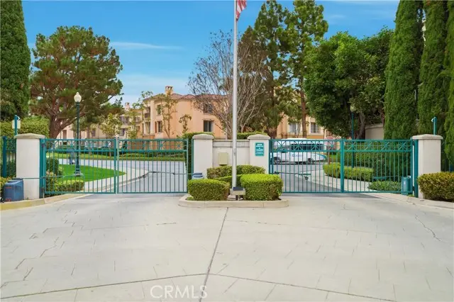 8 Cuzzano Aisle, Irvine, CA 92606 - #2