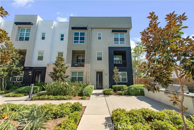 2236 Synergy, Irvine, CA 92614 - #2