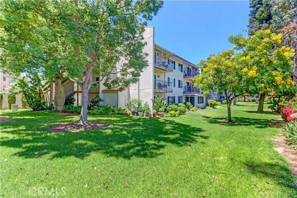 3365 Punta Alta #2F, Laguna Woods, CA 92637
