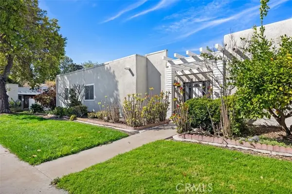 2005 Via Mariposa #B, Laguna Woods, CA 92637