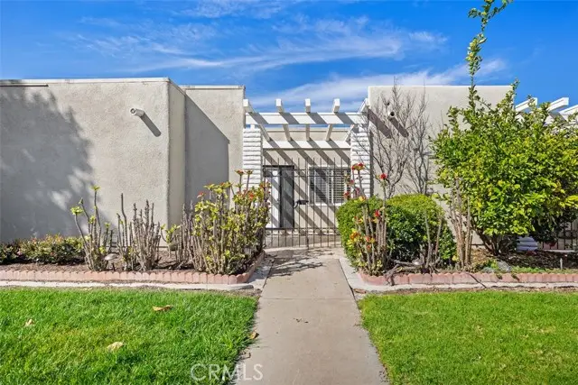 2005 Via Mariposa #B, Laguna Woods, CA 92637 - #2