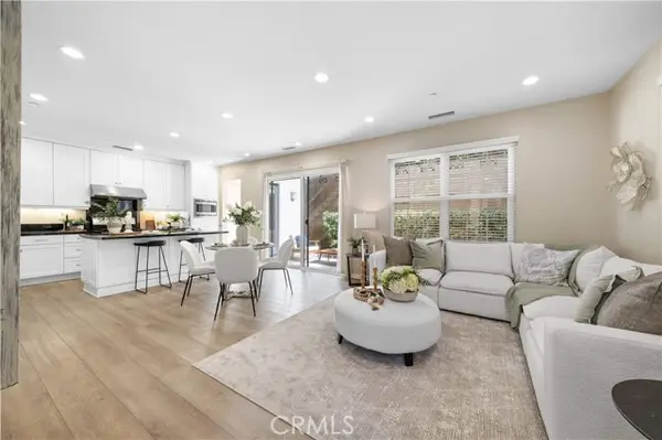 77 Painted Trellis, Irvine, CA 92620