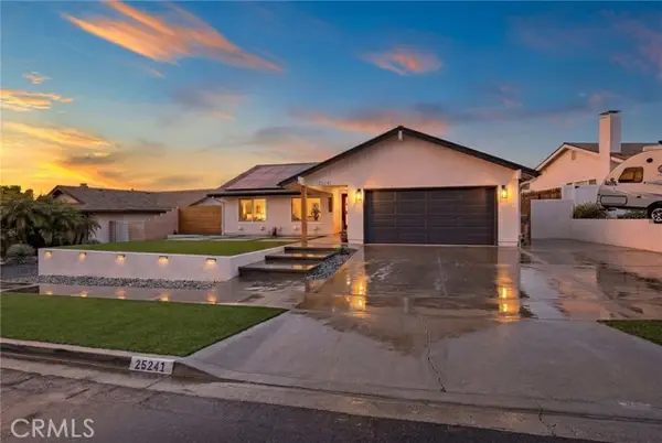 25241 Campo Rojo, Lake Forest (el Toro), CA 92630