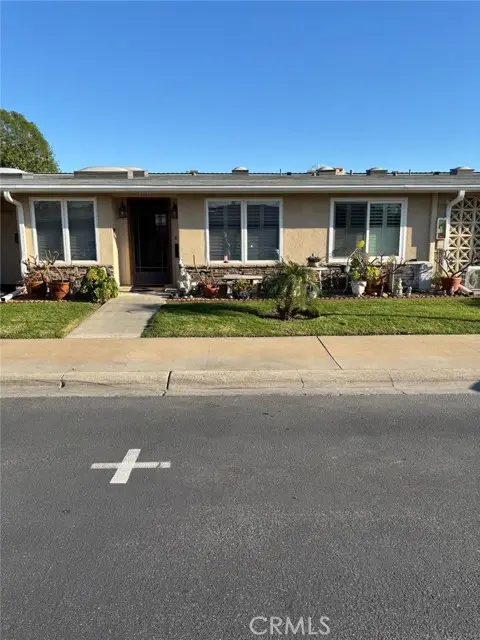 1440 Pelham #105J, Seal Beach, CA 90740