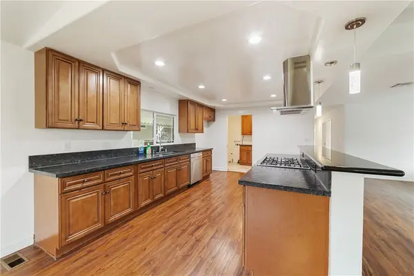 215 Lakepark, Placentia, CA 92870
