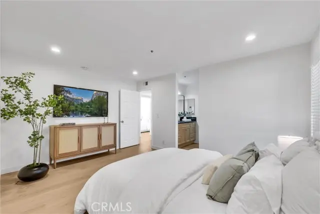 12121 Centralia Street #302, Lakewood, CA 90715 - #3