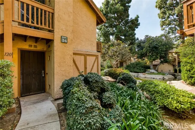 120 Lemon #34, Irvine, CA 92618 - #2