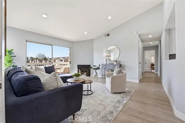 10345 W Briar Oaks, Stanton, CA 90680