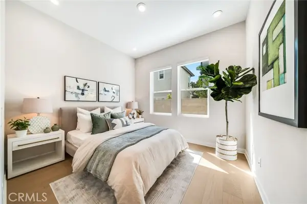 301 Brackens, Lake Forest (el Toro), CA 92630