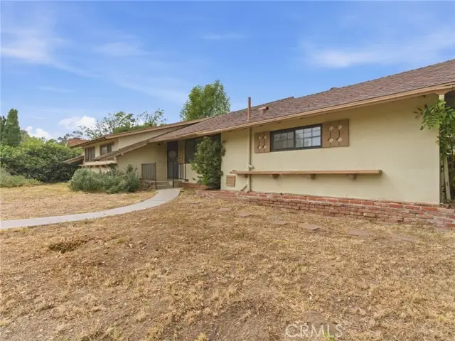 10127 Foothill Boulevard, Sylmar, CA 91342 - #3