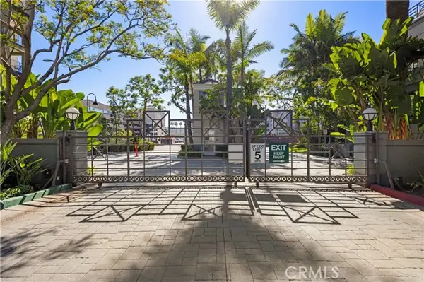 2253 Martin 106#, Irvine, CA 92612