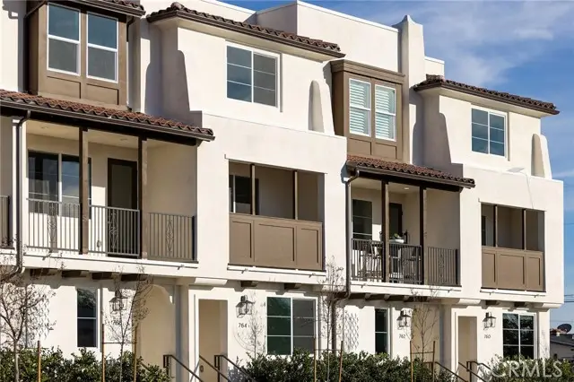 326 E William Way, La Habra, CA 90631 - #2