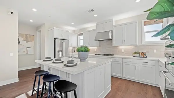 920 Chinon, Irvine, CA 92618