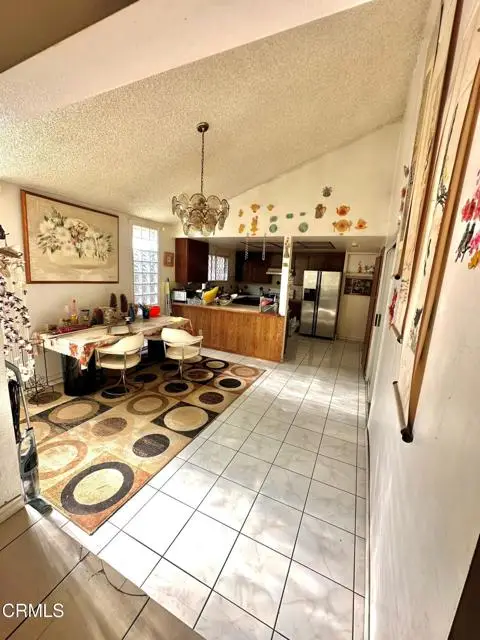 11440 Strathern Street, North Hollywood, CA 91605 - Image #3