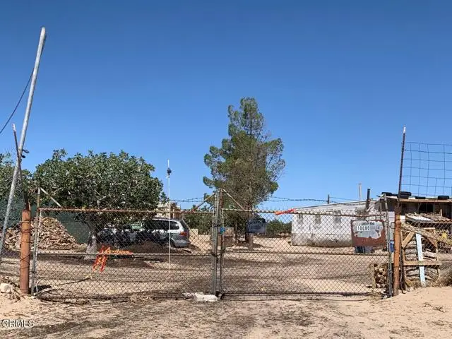 10080 Santa Fe Fire Road, Lucerne Valley, CA 92356 - #2