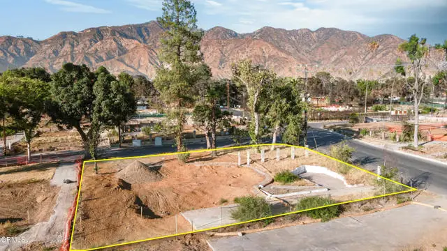 344 E Las Flores Drive, Altadena, CA 91001 - Image #3