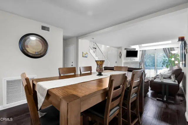 19431 Sherman Way #6, Reseda, CA 91335 - Image #2