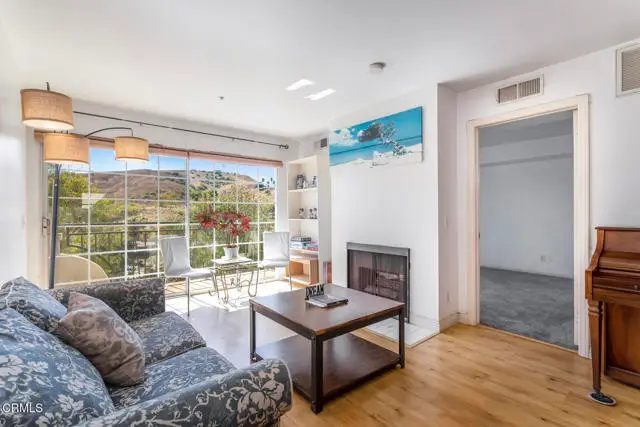 4750 Templeton Street #1211, Los Angeles, CA 90032 - Image #1