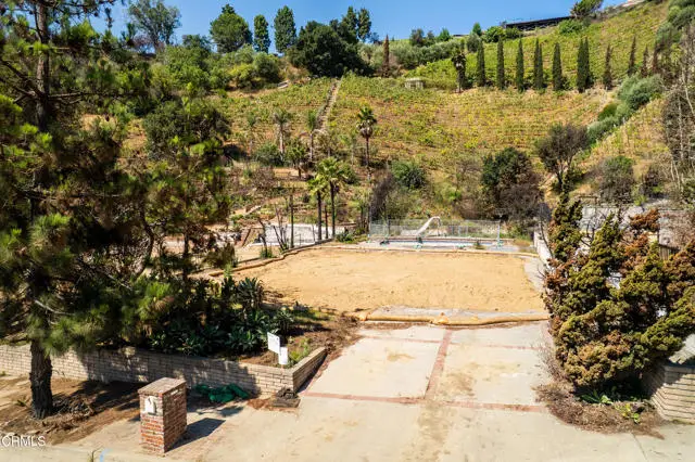 1227 Bienveneda Avenue, Los Angeles, CA 90272 - #1