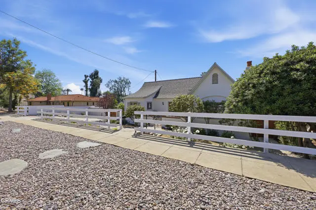 1124 E Mariposa Street, Altadena, CA 91001 - #1