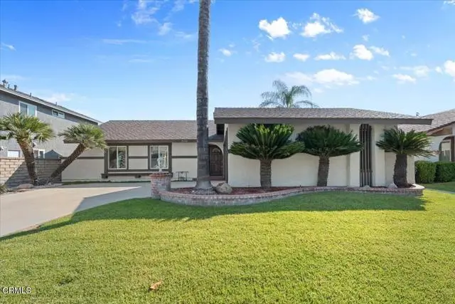 25530 Meadow Mont Street, Santa Clarita, CA 91355 - #3