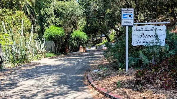 3530 N Knoll Drive, Los Angeles, CA 90068