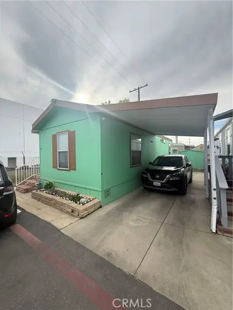 812 N Loren Avenue #SPC 24, Azusa, CA 91702