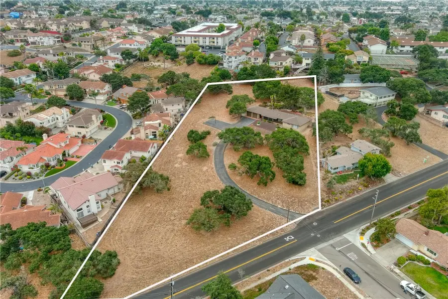 910 N 12th Street, Grover Beach, CA 93433 - Image #2