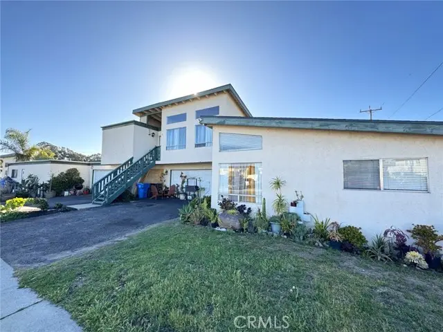 590 S 6th, Grover Beach, CA 93433 - #1