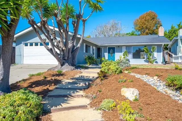 1657 Newport Avenue, Grover Beach, CA 93433 - #1