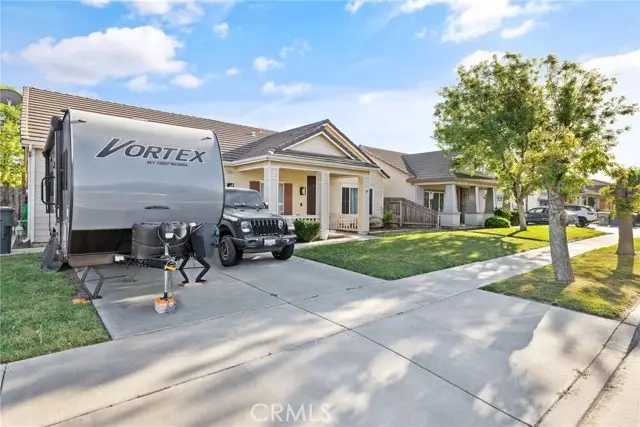 1963 W Merritt, Hanford, CA 93230 - #3