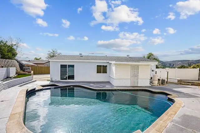 2855 Roseann Avenue, Escondido, CA 92027 - Image #2