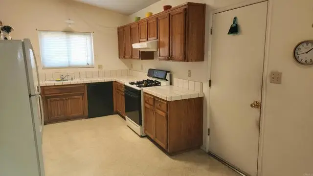 1220 Laity Court, Bakersfield, CA 93306 - Image #3