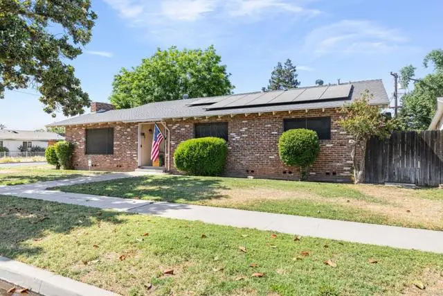 1646 W Cornell Avenue, Fresno, CA 93705 - Image #2