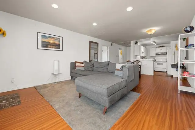 10400 Caminito Cuervo #260, San Diego, CA 92108 - Image #2