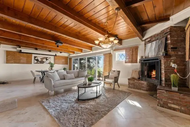 2736 Deerpark Drive, San Diego, CA 92110 - Image #2