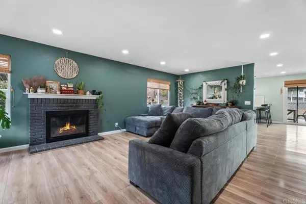 215 Henrietta Ct, San Diego, CA 92114