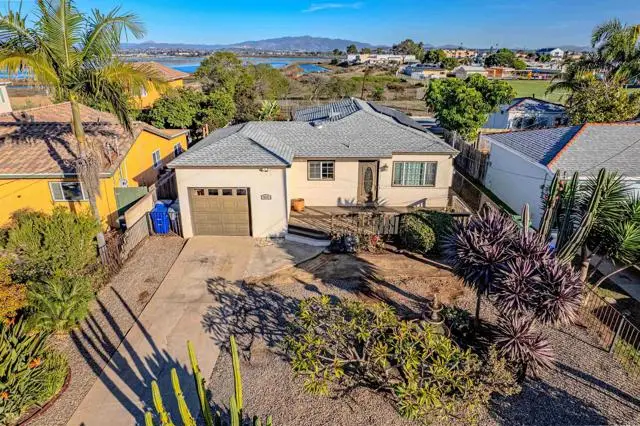 425 8th St, Imperial Beach, CA 91932 - Image #1