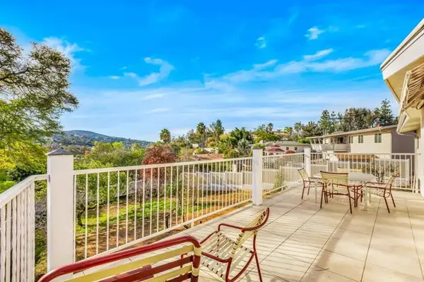 3925 Rogers Rd, Spring Valley, CA 91977