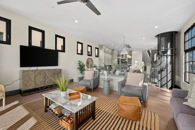 907 S Tremont Street, Oceanside, CA 92054 - Image #1