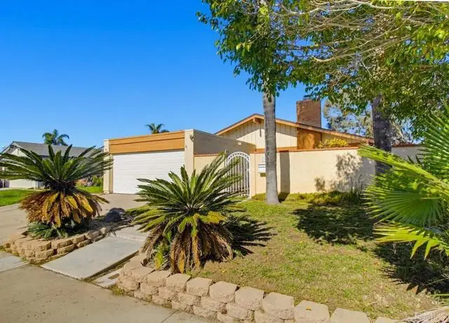 8672 Aquarius Dr, San Diego, CA 92126 - Image #2